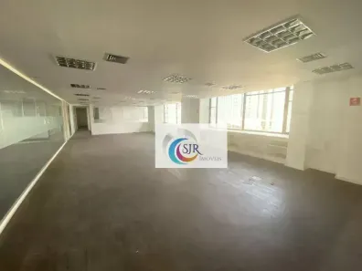 Sala Comercial à venda, 750m² no Cidade Monções, São Paulo