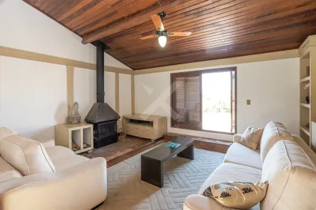 Casa com 4 Quartos à venda, 390m² no Costa e Silva, Porto Alegre