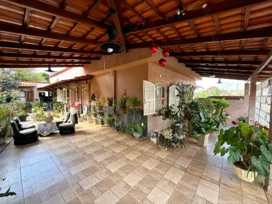 Casa com 3 Quartos à venda, 400m² no Cardoso (Barreiro), Belo Horizonte
