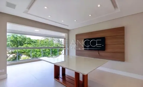 Apartamento com 4 Quartos para alugar, 158m² no Água Verde, Curitiba
