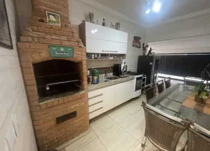 Casa com 3 Quartos à venda, 173m² no Jardim Aeroporto, Bauru