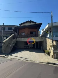 Casa de Condomínio com 4 Quartos para alugar, 300m² no Arujázinho IV, Arujá