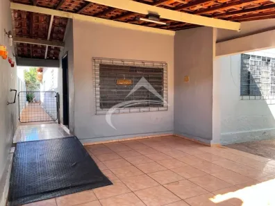 Casa com 3 Quartos à venda, 152m² no Jardim Brasília, Araçatuba