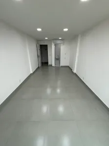 Sala Comercial para alugar, 25m² no Taquara, Rio de Janeiro