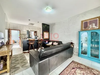 Casa com 2 Quartos à venda, 106m² no Jardim Monte Rei, Maringá