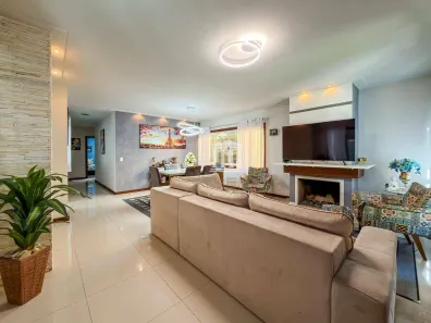 Casa de Condomínio com 3 Quartos à venda, 200m² no Cascata do Imbuí, Teresópolis