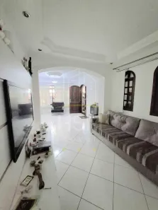 Sobrado com 2 Quartos à venda, 234m² no Vila Assunção, Santo André