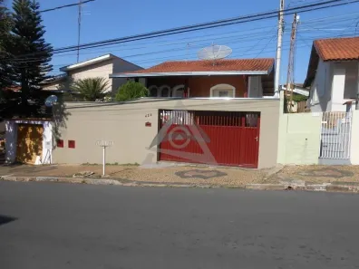 Casa com 2 Quartos à venda, 178m² no Vila Santana, Valinhos