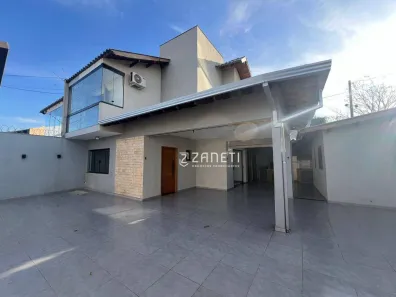 Sobrado com 3 Quartos à venda, 230m² no Alpes, Londrina