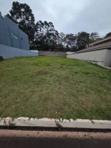Lote/Terreno à venda, 450m² no Vila Serrão, Bauru