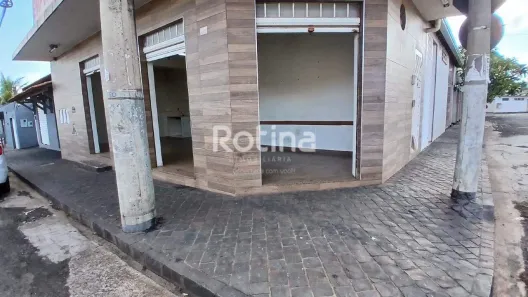 Ponto Comercial para alugar, 45m² no Luizote de Freitas, Uberlândia