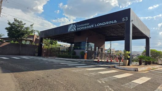 Casa de Condomínio com 3 Quartos à venda, 52m² no Heimtal, Londrina