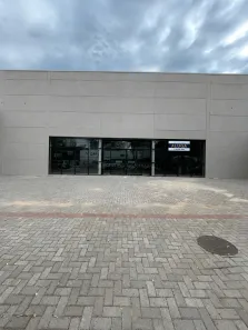 Prédio Comercial para alugar, 899m² no Zona 7, Maringá