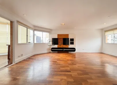 Apartamento com 3 Quartos para alugar, 131m² no Itaim Bibi, São Paulo