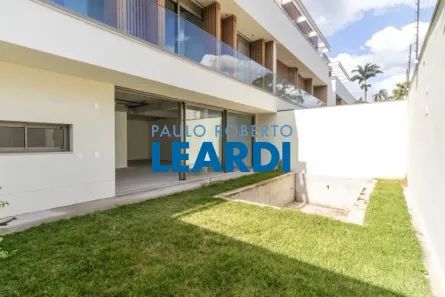 Casa de Condomínio com 4 Quartos à venda, 584m² no Alto de Pinheiros, São Paulo