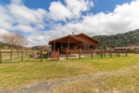 Imóvel Comercial com 4 Quartos à venda, 35000m² no , Urubici