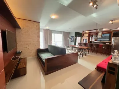 Apartamento com 3 Quartos para alugar, 140m² no Centro, Balneário Camboriú
