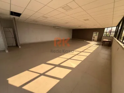 Sala Comercial para alugar, 215m² no Manacás, Belo Horizonte