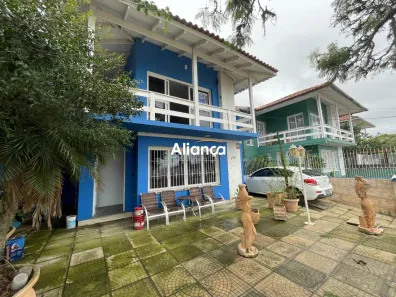 Casa com 3 Quartos para alugar, 190m² no Ipanema, Porto Alegre