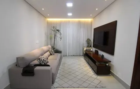 Sobrado com 3 Quartos à venda, 212m² no Jardim Piqueroby, São Paulo