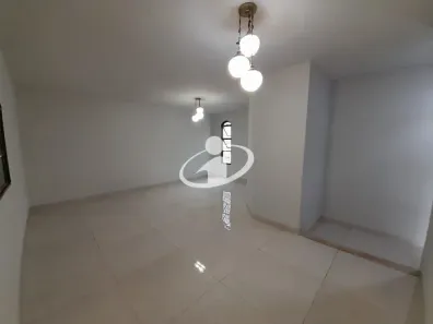 Casa com 3 Quartos para alugar, 10m² no Vigilato Pereira, Uberlândia