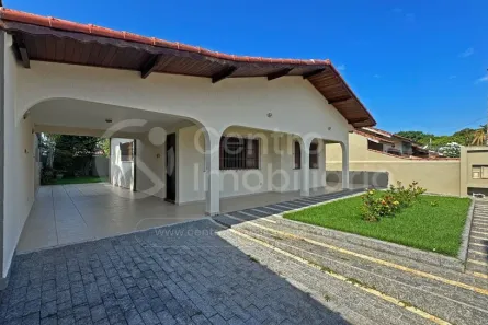 Casa com 2 Quartos à venda, 114m² no , Peruíbe