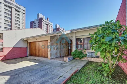 Casa com 3 Quartos à venda, 200m² no Jardim Lindóia, Porto Alegre