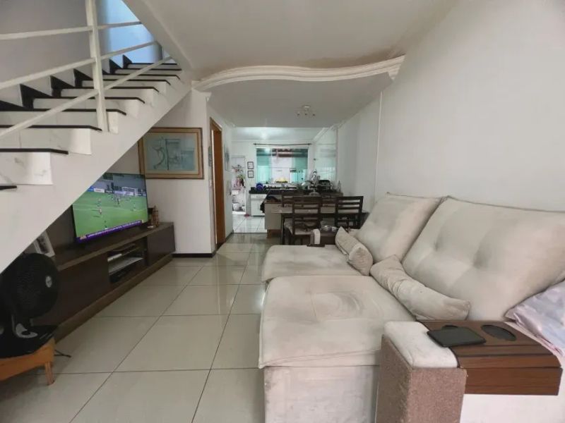 Casa com 2 quartos — Santa Amélia, Belo Horizonte