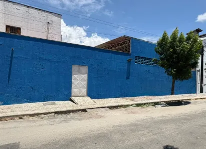 Galpão/Depósito/Armazém para alugar, 200m² no Montese, Fortaleza