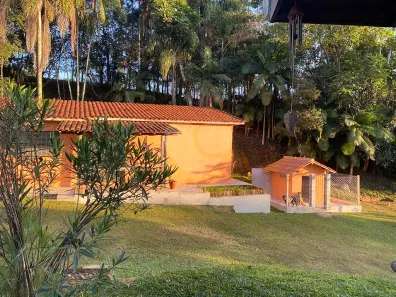 Fazenda/Sítio com 3 Quartos à venda, 250m² no , Biritiba Mirim