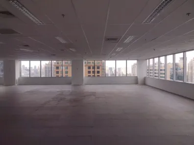 Ponto Comercial para alugar, 228m² no Várzea de Baixo, São Paulo