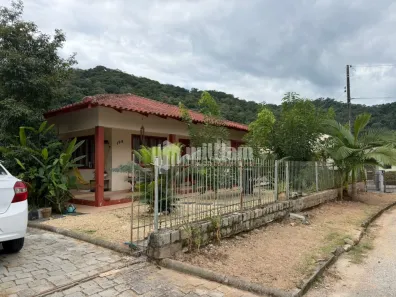 Casa com 3 Quartos à venda, 238m² no Centro II, Brusque