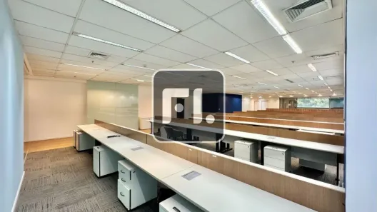 Sala Comercial para alugar, 13700m² no Pinheiros, São Paulo
