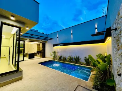 Casa com 3 Quartos à venda, 170m² no Grand Ville, Uberlândia