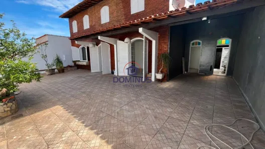 Casa com 4 Quartos para alugar, 275m² no Santa Efigênia, Belo Horizonte