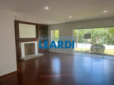 Casa de Condomínio com 4 Quartos para alugar, 600m² no Alphaville Residencial Dois, Barueri