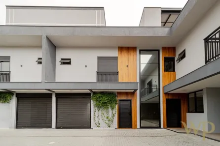Casa com 3 Quartos à venda, 156m² no Bom Retiro, Joinville