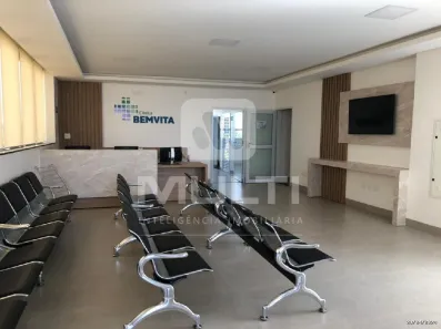 Casa com 1 Quarto para alugar, 300m² no Osvaldo Rezende, Uberlândia