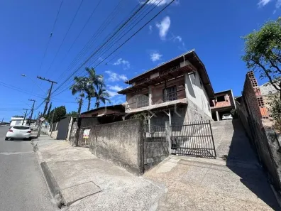 Casa com 2 Quartos à venda, 250m² no Parque Guarani, Joinville