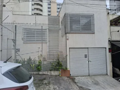 Casa com 2 Quartos para venda ou aluguel, 70m² no Sumaré, São Paulo
