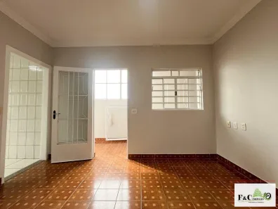 Casa com 2 Quartos para alugar, 200m² no Jardim Ouro Verde, Limeira