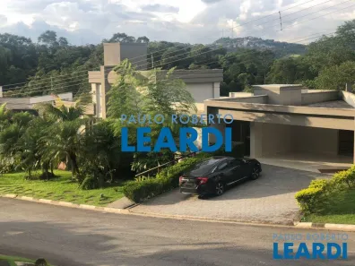 Casa de Condomínio com 4 Quartos para alugar, 540m² no Jardim Imperial, Arujá