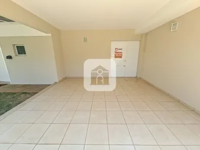 Casa de Condomínio com 3 Quartos para alugar, 250m² no Santa Mônica, Uberlândia