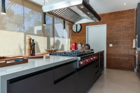 Casa de Condomínio com 3 Quartos à venda, 450m² no Residencial Morada dos Pássaros-Aldeia da Serra, Barueri