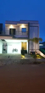 Sobrado com 3 Quartos à venda, 225m² no Cézar de Souza, Mogi das Cruzes