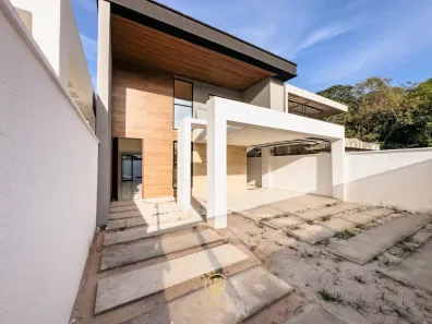Sobrado com 4 Quartos à venda, 191m² no Coité, Eusébio