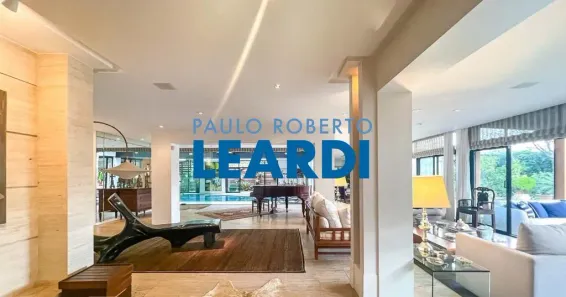Sobrado com 4 Quartos à venda, 700m² no Boaçava, São Paulo