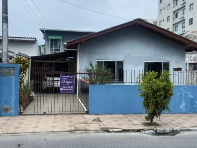 Casa com 1 Quarto para alugar, 48m² no São Vicente, Itajaí