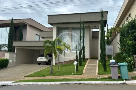 Casa de Condomínio com 4 Quartos à venda, 324m² no Condomínio do Lago 1ª Etapa, Goiânia