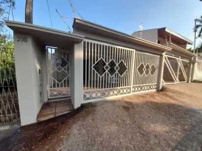 Casa com 3 Quartos para alugar, 130m² no Vila Santa Maria, Americana